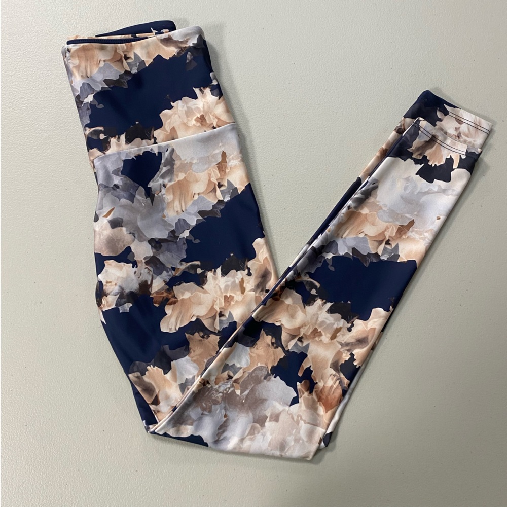 ONZIE Floral Leggings Small/Medium
